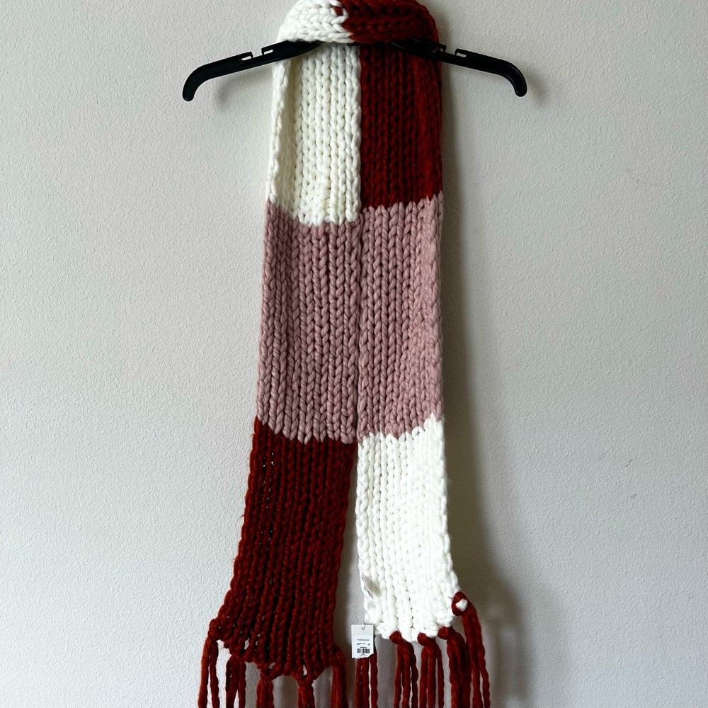 Knitted Scarf - Francescas
